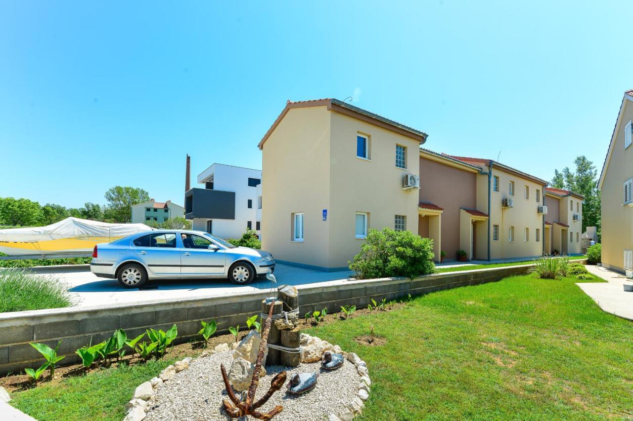 Apartments By The Sea Nin, Zadar - 13172 Buitenkant foto